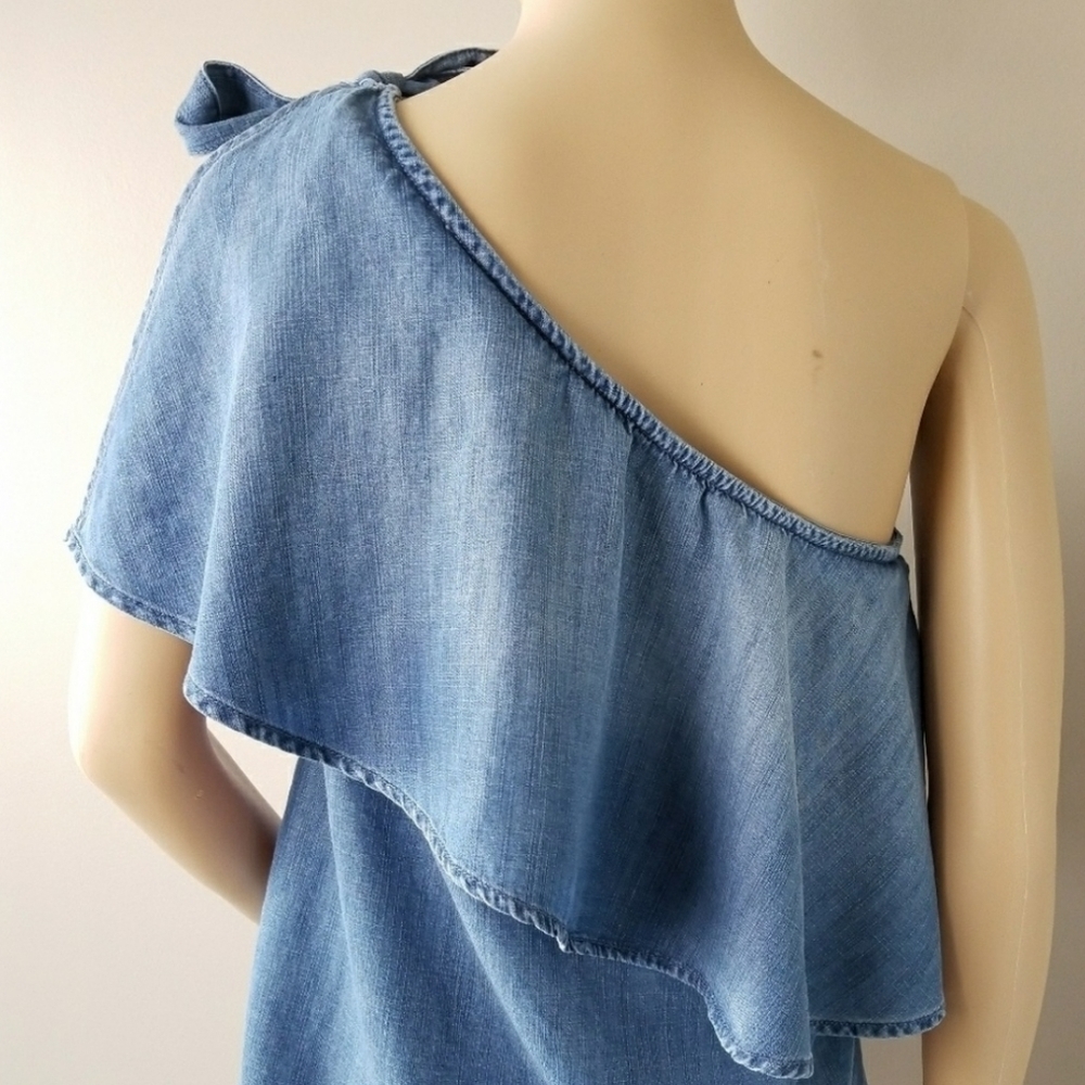 CLOTH & STONE Anthropologie Chambray One Shoulder Top Small. - Picture 2 of 8